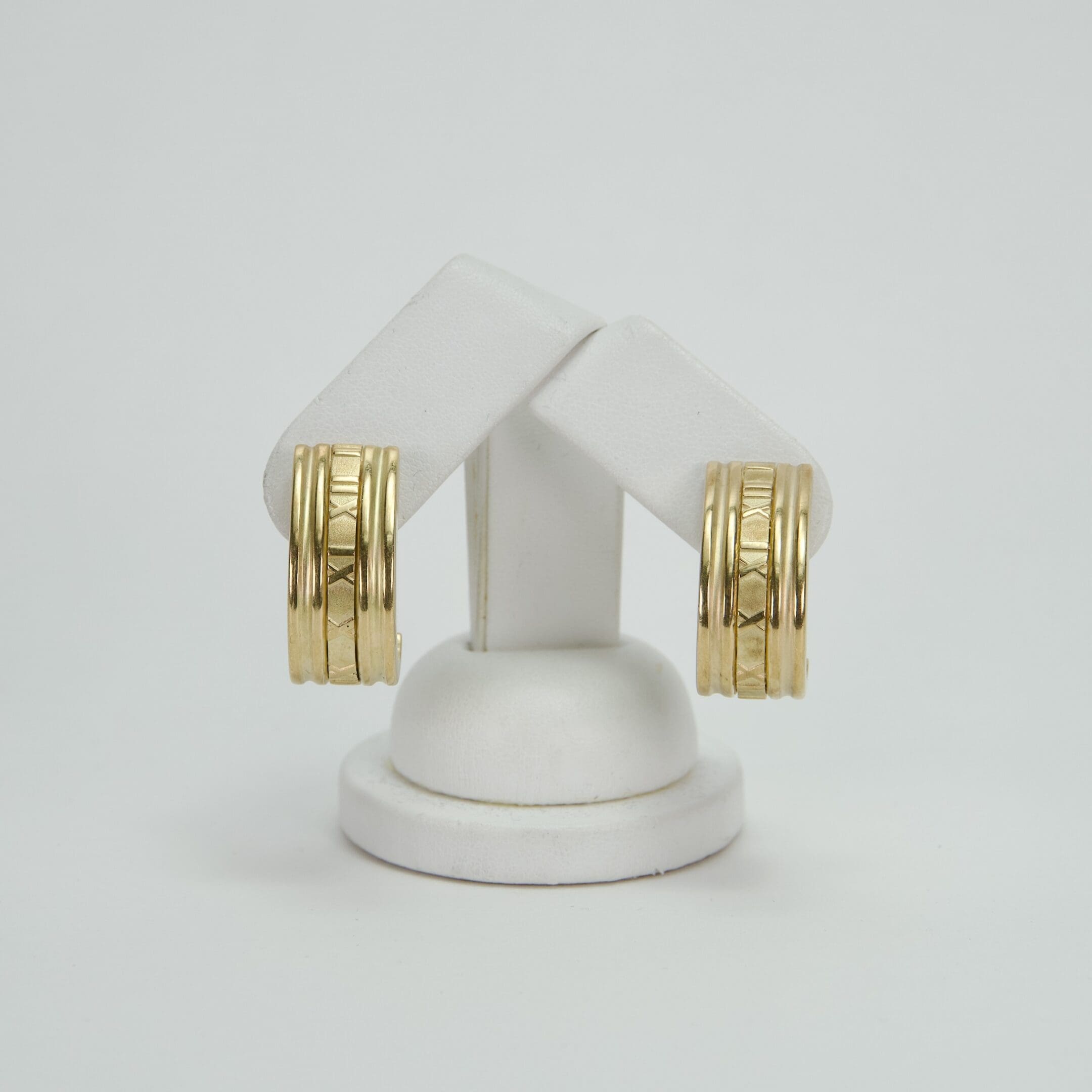 Tiffany & Co. Vintage 18k Yellow Gold Atlas Hoop Earrings