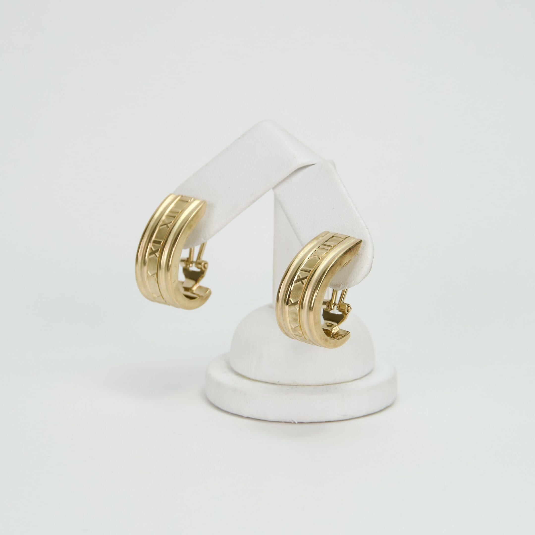 Tiffany & Co. Vintage 18k Yellow Gold Atlas Hoop Earrings - Image 3