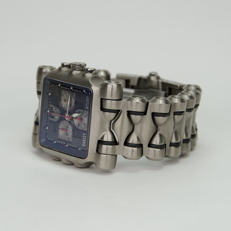 Oakley Minute Machine Black Dial Chronograph Titanium 42mm Watch - Image 5