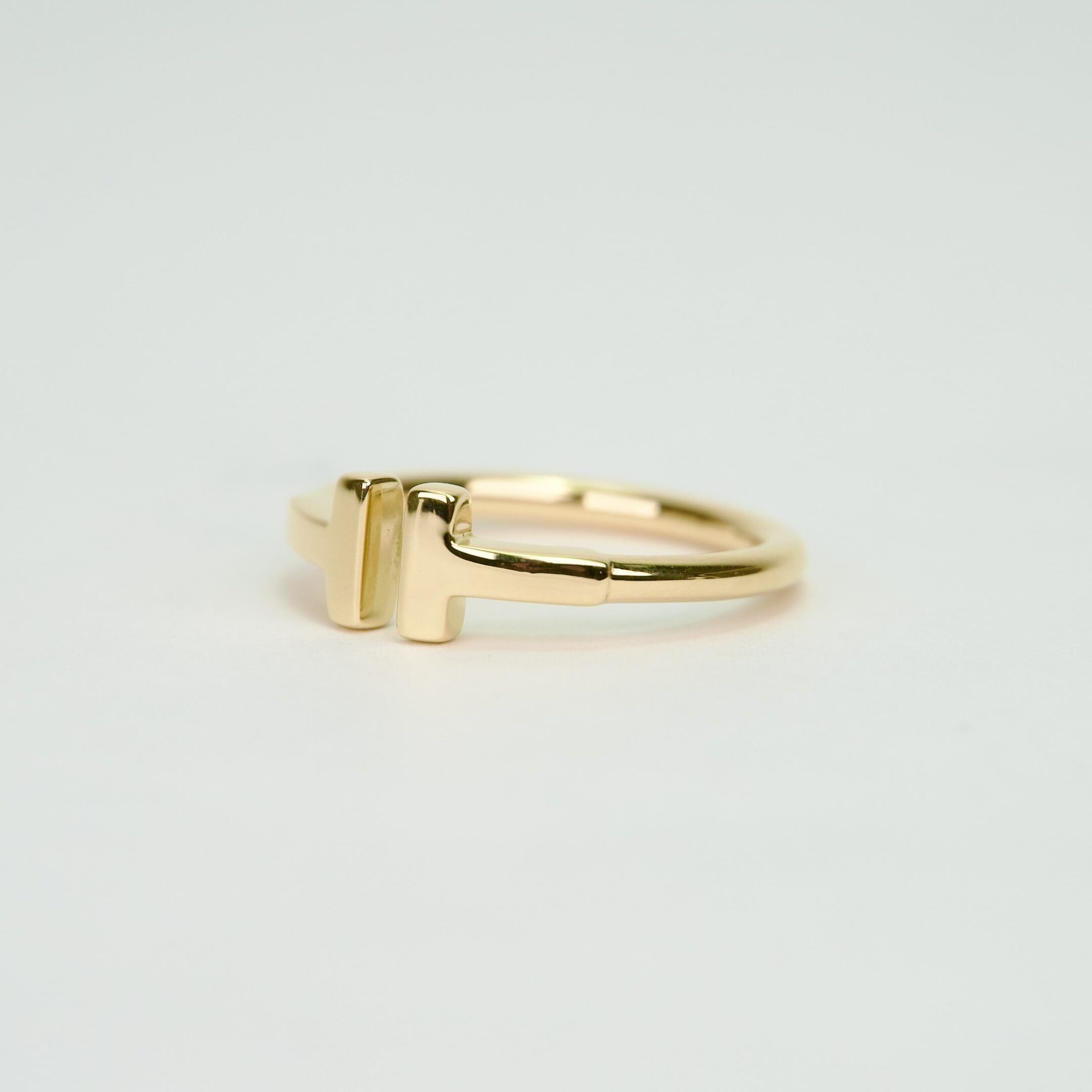 Tiffany & Co. 18k Yellow Gold T Wire Ring Size 4.5 - Image 3