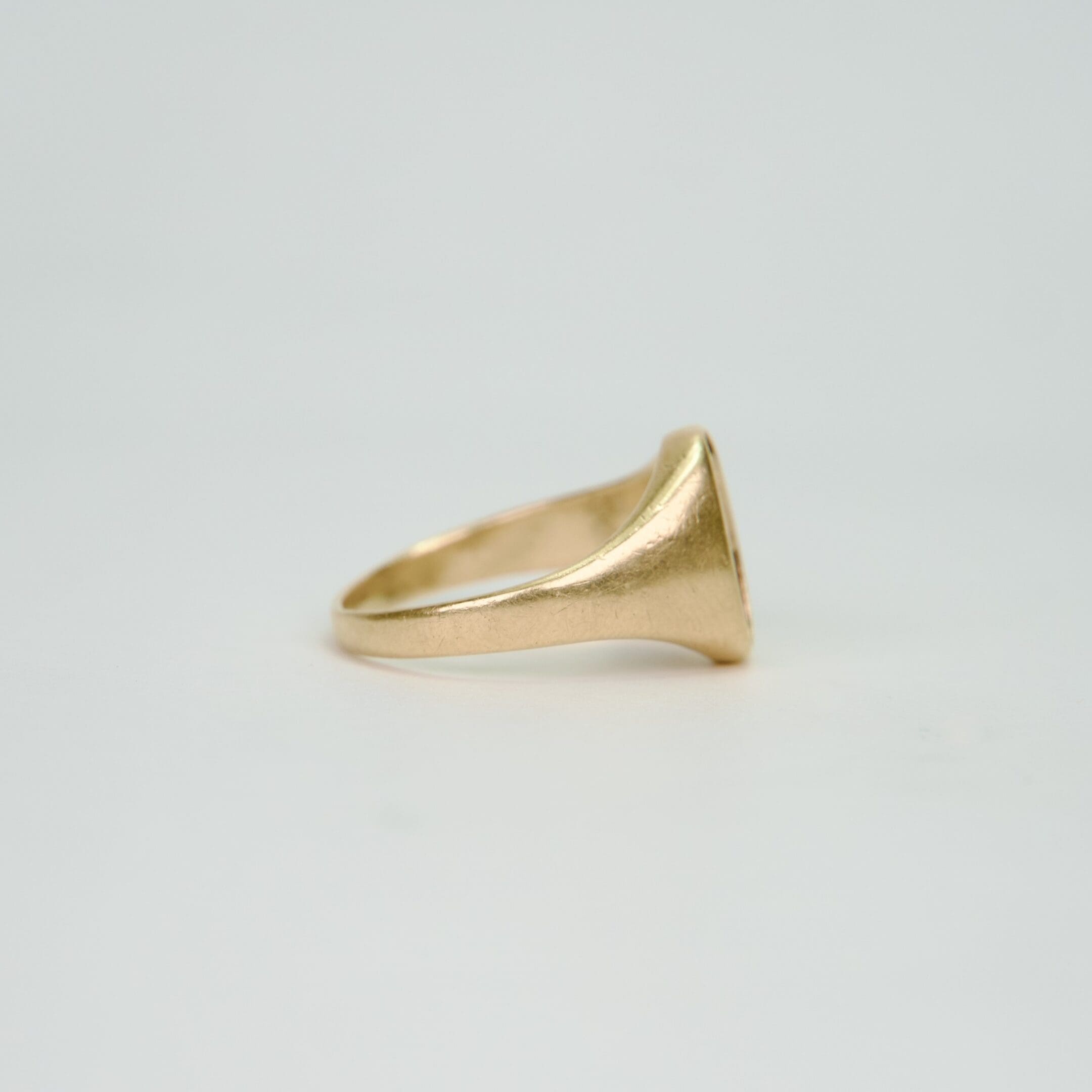 VINTAGE 10k Yellow Gold McDonald's "M" Diamond Signet Ring Sz 9.75 - Image 5