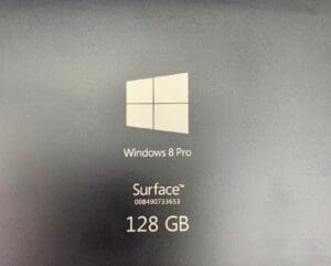 Windows 8 Pro Surface 128 GB logo.
