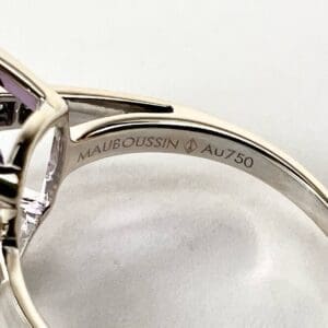Gold ring with Mauboussin and AU750 engraving.