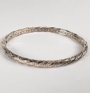 Silver twisted rope design bracelet.